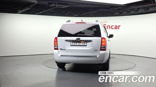 Kia Carnival R топовая версия, 2012 4