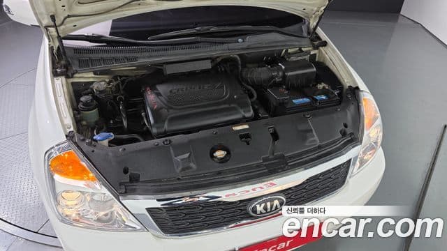 Kia Carnival R топовая версия, 2012 6