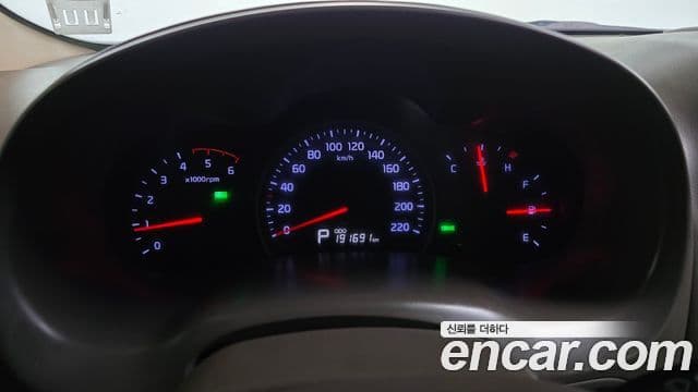 Kia Carnival R топовая версия, 2012 8