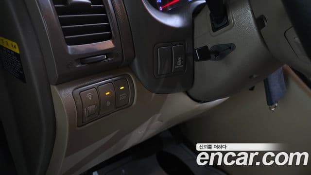 Kia Carnival R топовая версия, 2012 17