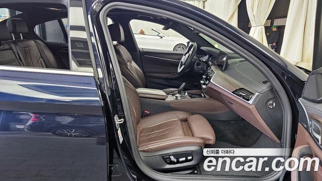 BMW 5시리즈 (G30) 523d M Sport, 2021 11