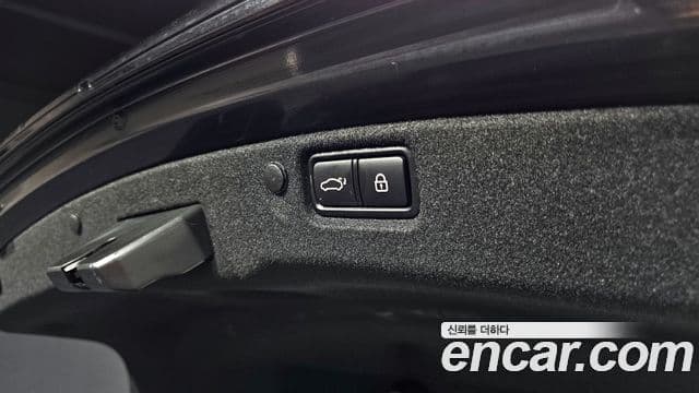 Kia K7 Premier гибрид Signature, 2020 20