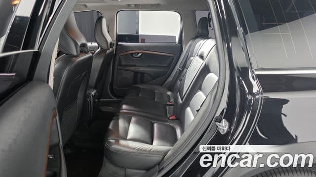 Volvo XC70 3세대, 2016 12