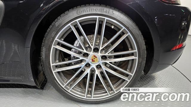 Porsche 718 카이맨, 2018 все фото