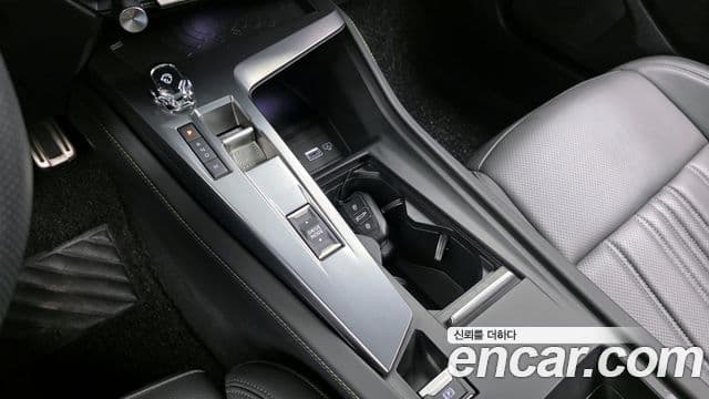 Peugeot 408 1.2 Pure Tech GT, 2023 9