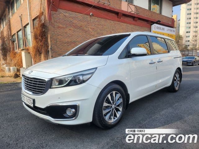 Kia All New Carnival Luxury, 2017 1
