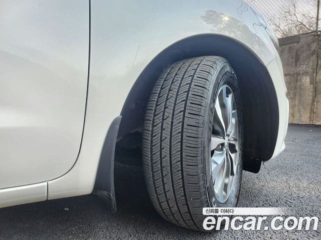 Kia All New Carnival Luxury, 2017 все фото