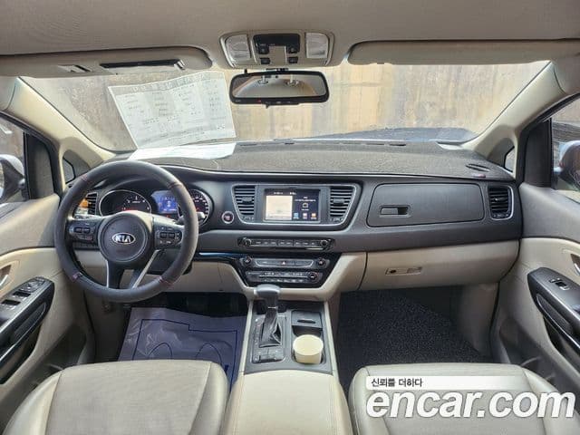 Kia All New Carnival Luxury, 2017 7