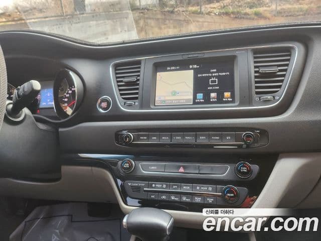 Kia All New Carnival Luxury, 2017 15