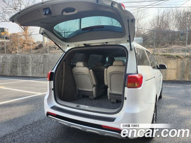 Kia All New Carnival Luxury, 2017 20