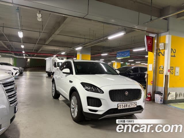 Jaguar E-PACE D180 SE, 2020 3