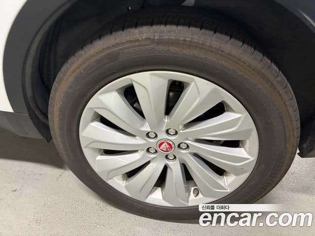 Jaguar E-PACE D180 SE, 2020 6