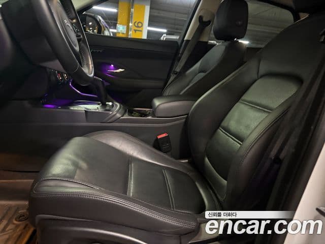 Jaguar E-PACE D180 SE, 2020 10