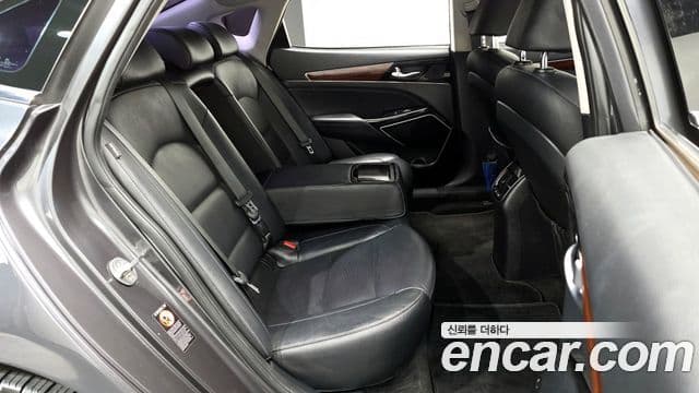 Kia All New K7 Prestige, 2017 12