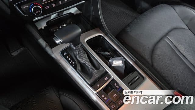 Kia The / новый New K5 гибрид 2세대 Special, 2019 9