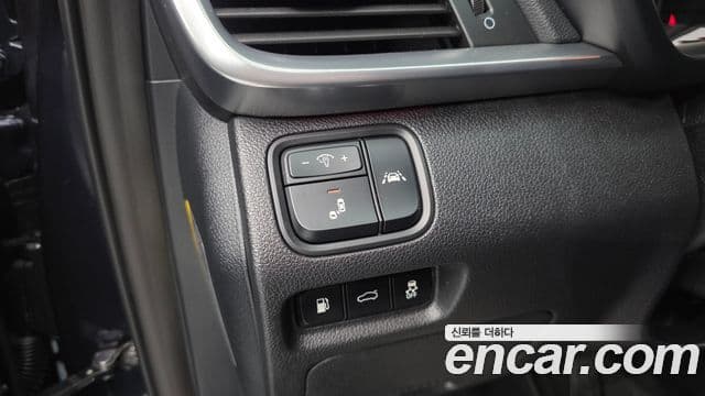 Kia The / новый New K5 гибрид 2세대 Special, 2019 16