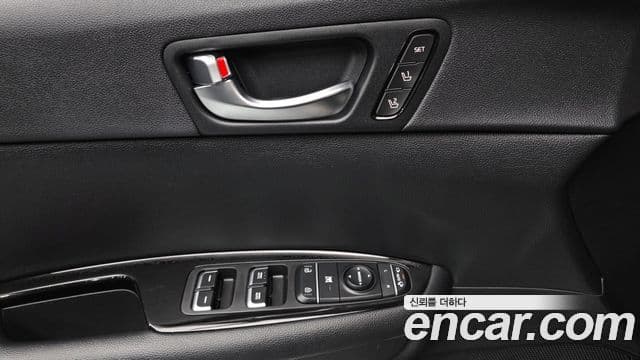 Kia The / новый New K5 гибрид 2세대 Special, 2019 17