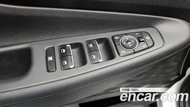 Hyundai Santa Fe TM Exclusive, 2019 18