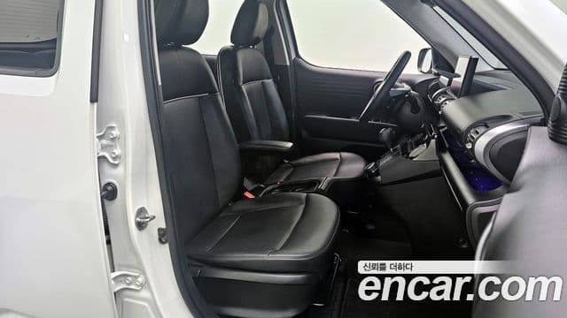 Hyundai Casper турбо D Essential, 2023 10