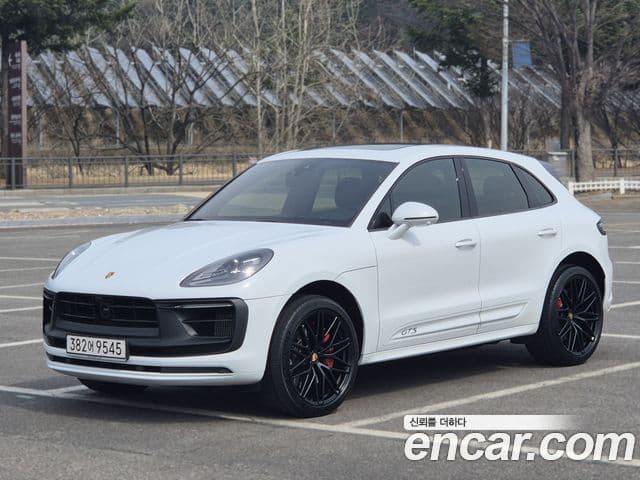 Porsche Macan 95B, 2023 1