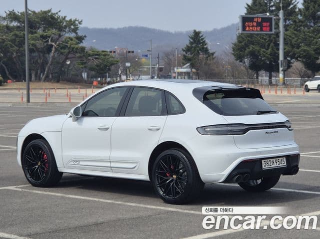 Porsche Macan 95B, 2023 2
