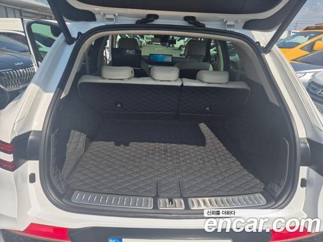 Genesis GV70, 2022 10