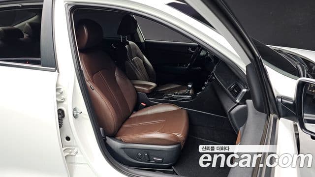 Kia K5 2세대 Noblesse, 2016 10