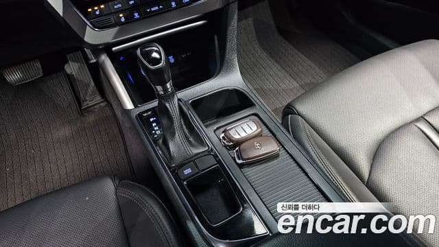 Hyundai LF Sonata 2.0 Smart, 2015 9
