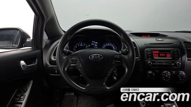 Kia K3 Deluxe, 2013 13