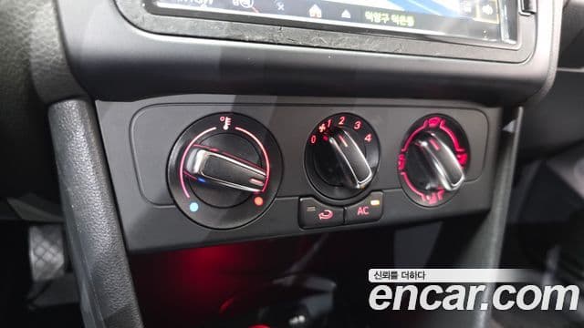 Volkswagen 폴로 5세대, 2014 16