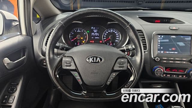 Kia The / новый New K3 E тип, 2016 13