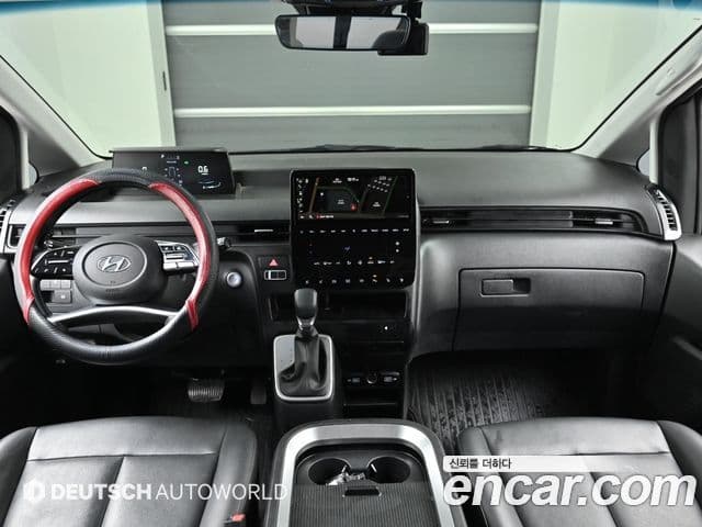 Hyundai Staria Modern, 2023 7