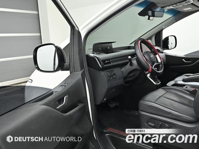 Hyundai Staria Modern, 2023 11