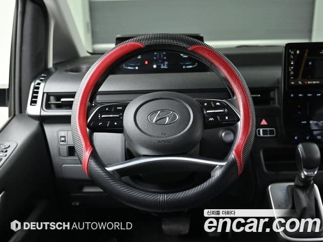 Hyundai Staria Modern, 2023 13