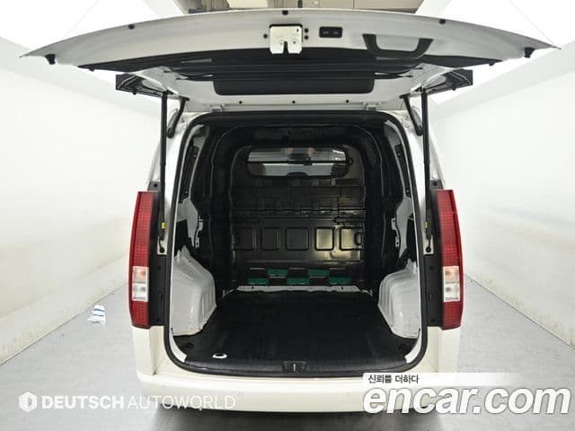 Hyundai Staria Modern, 2023 19