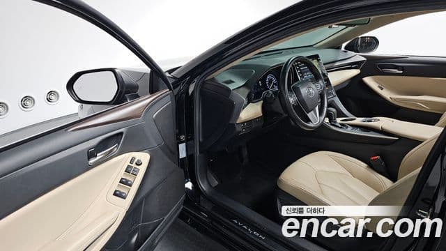 Toyota 아발론 5세대, 2019 10