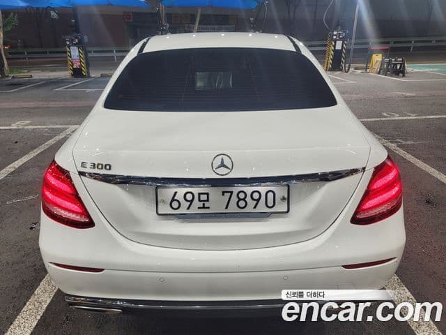 Mercedes-Benz E-класс W213 Avantgarde, 2019 4