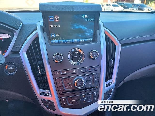 Cadillac All New SRX Luxury, 2011 7