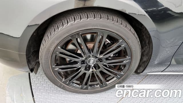 Audi New A8 D4, 2012 все фото