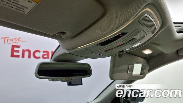 Audi New A8 D4, 2012 20