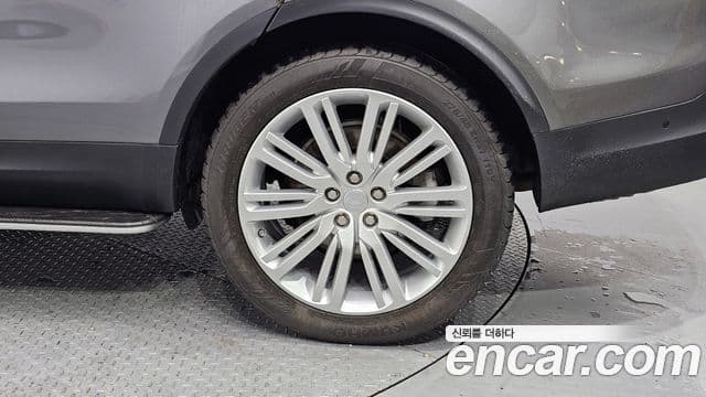 Land Rover Discovery 5 Luxury, 2017 все фото