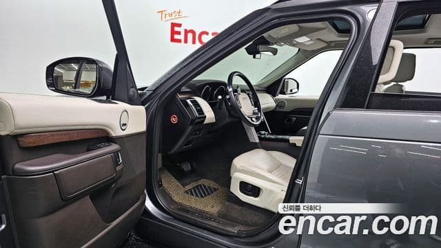 Land Rover Discovery 5 Luxury, 2017 10