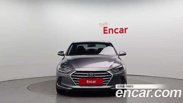 Hyundai Avante AD 1.6 e-VGT Smart, 2016 3