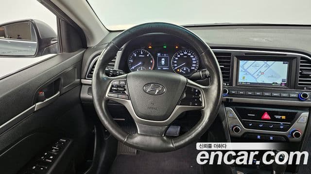 Hyundai Avante AD 1.6 e-VGT Smart, 2016 12