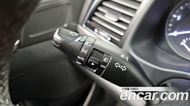 Hyundai Avante AD 1.6 e-VGT Smart, 2016 13