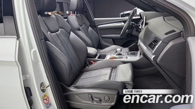 Audi Q5 (FY) Premium, 2020 10