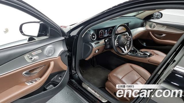 Mercedes-Benz E-класс W213 AMG Line, 2020 11