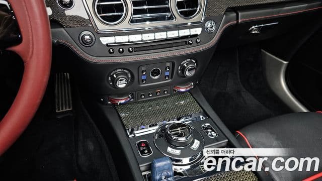 Rolls-Royce 던 6.6 V12 чёрный эмблема, badge, 2020 17