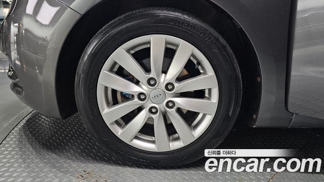 Kia K3 Trendy, 2013 16