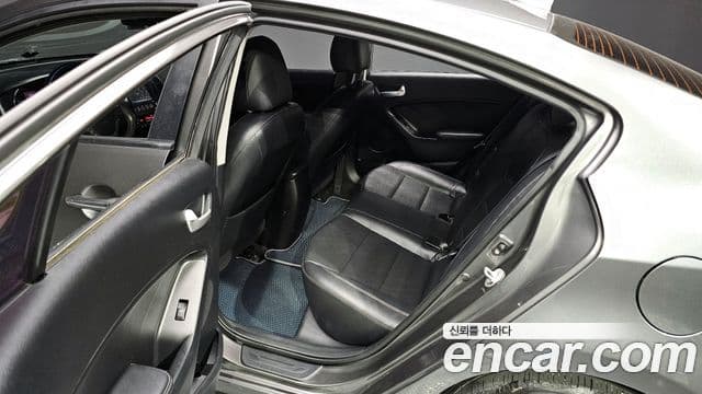 Kia K3 Trendy, 2013 3